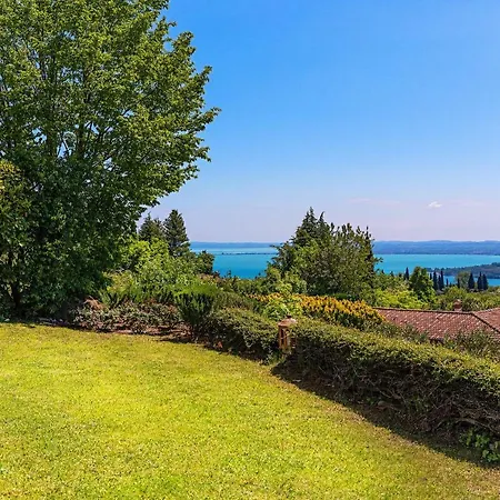 Costanza Padenghe sul Garda